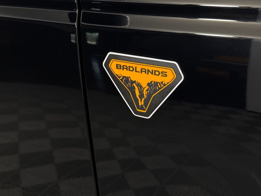 Used 2025 Shadow Black Ford Badlands image 33