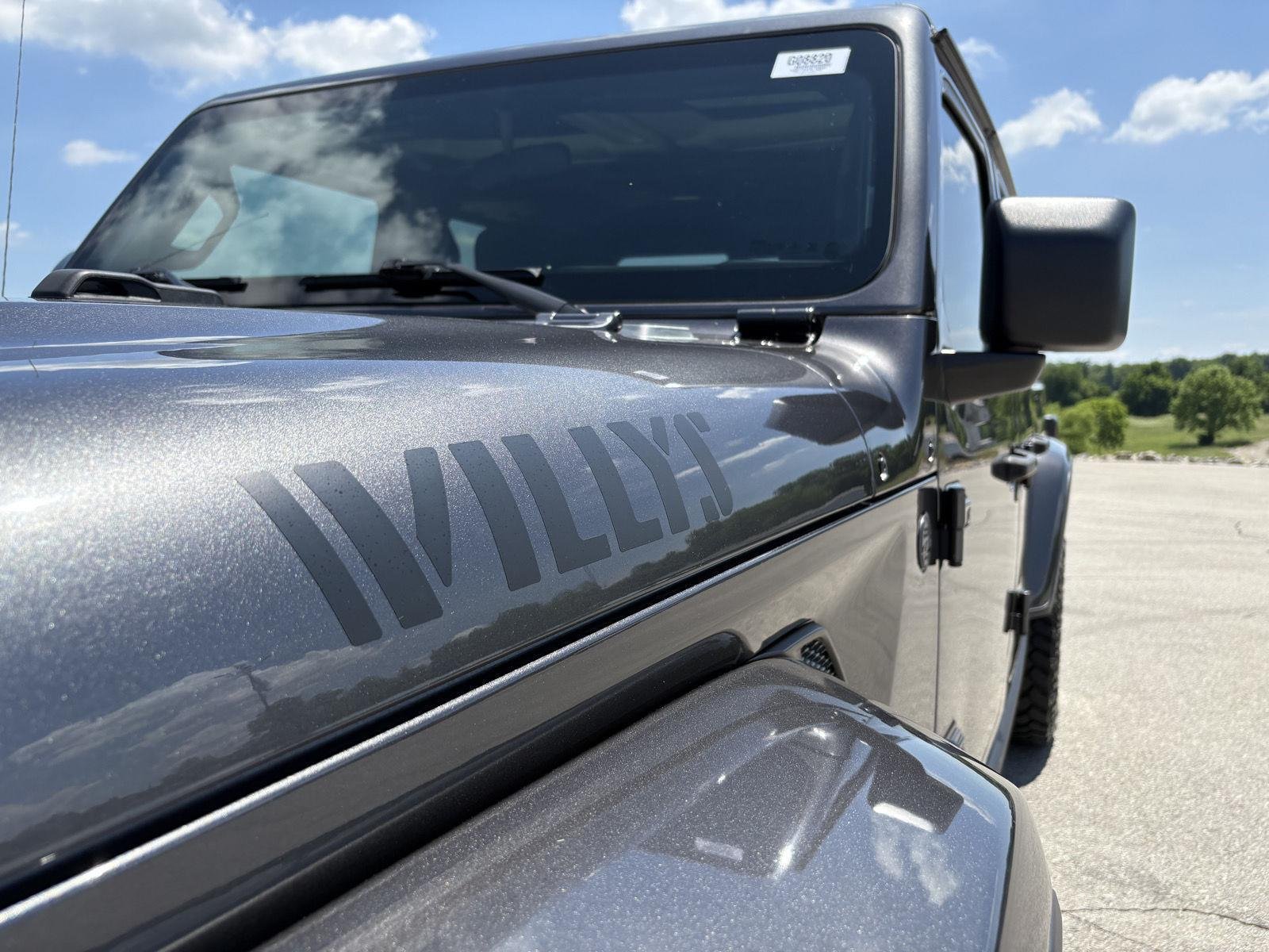 Used 2022 Granite Crystal Metallic Clearcoat Jeep Willys image 21