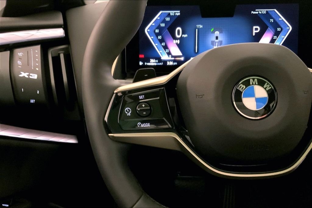 Used 2025 Skyscraper Grey Metallic BMW  image 18