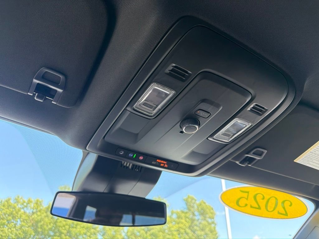 Used 2025 Black Chevrolet LT image 13