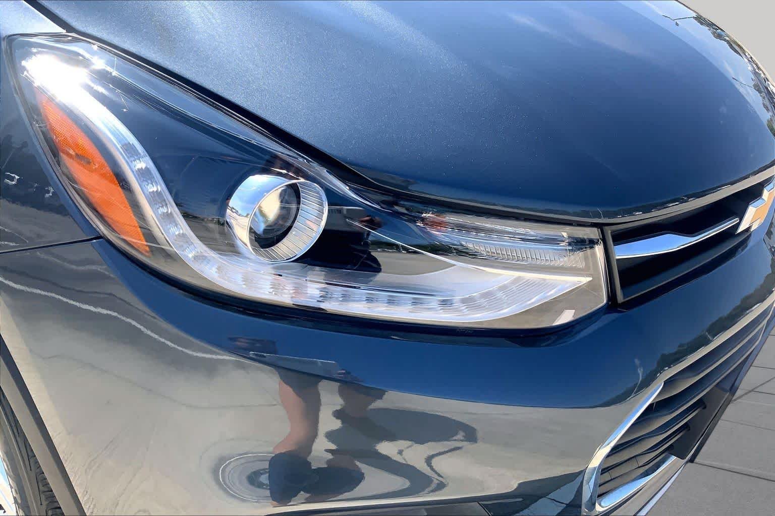 Used 2022 Shadow Gray Metallic Chevrolet LT image 27