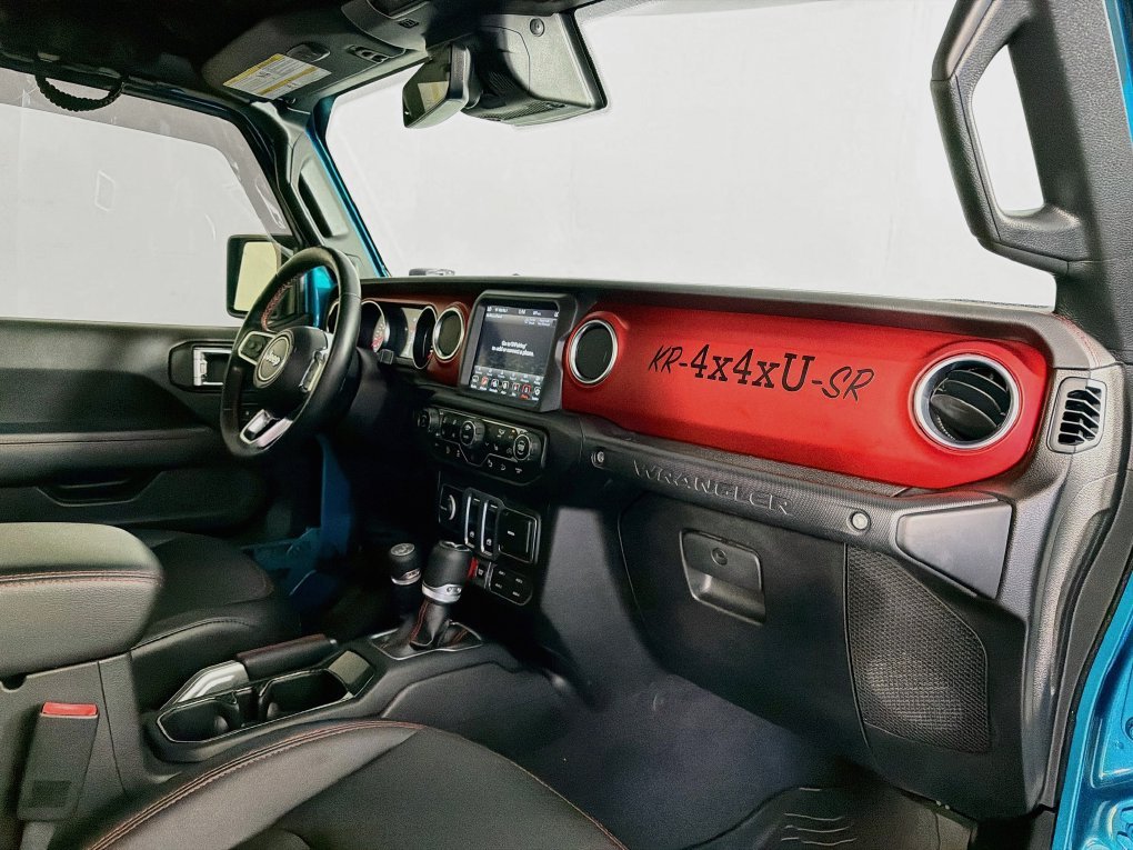 Used 2020  Jeep Rubicon image 28