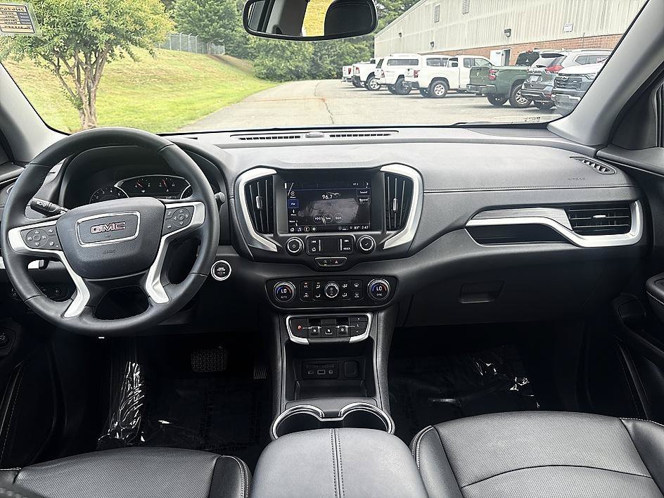 Used 2024 Downpour Metallic GMC SLT image 15