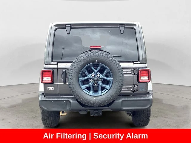 New 2026 Granite Crystal Metallic Clearcoat Jeep 4-DOOR 85TH ANNIVERSARY EDITION image 5