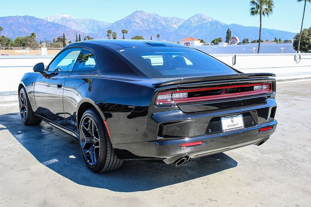 New 2026 Diamond Black Dodge Scat Pack image 5