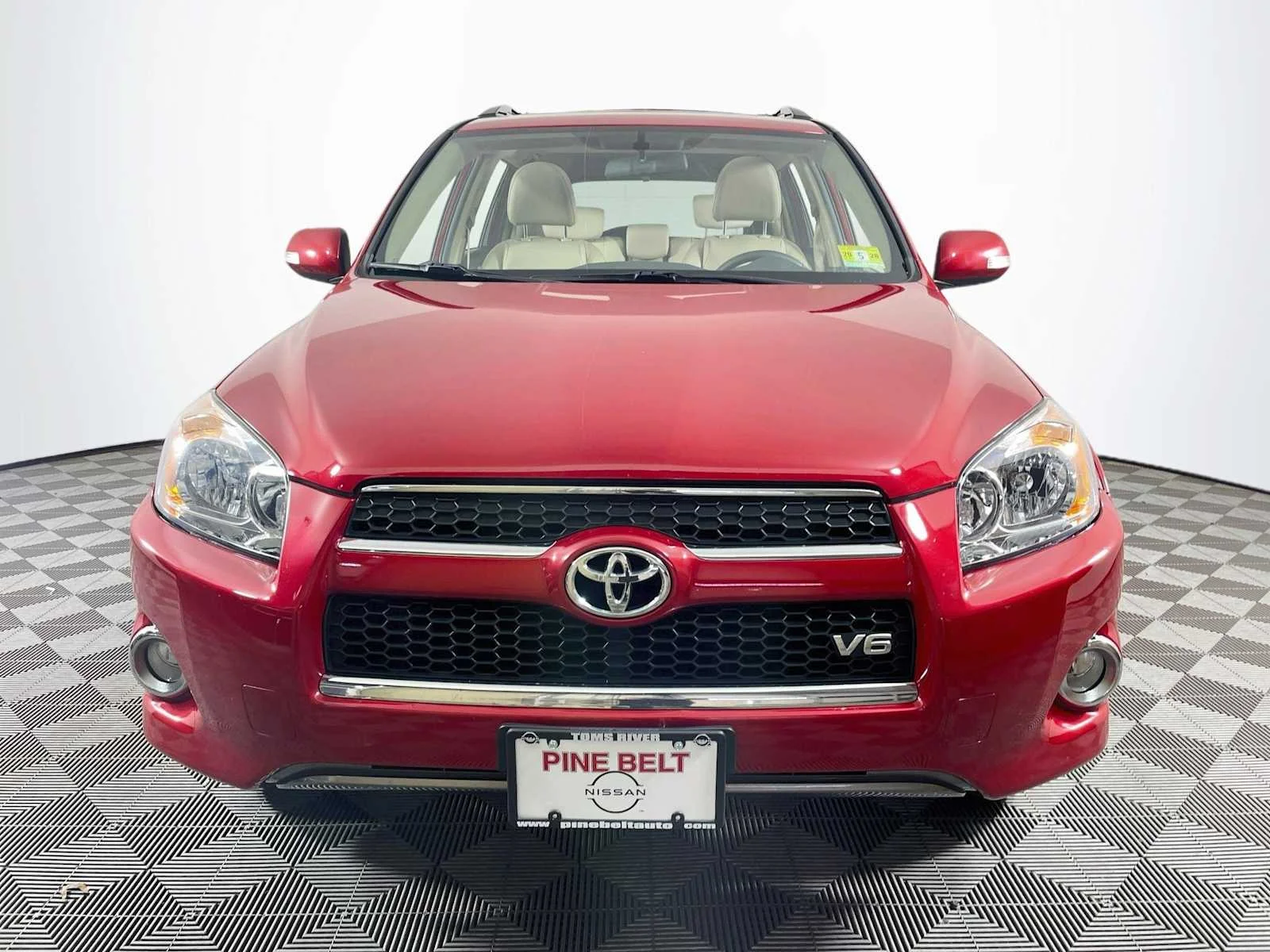Used 2011 Barcelona Red Metallic Toyota Ltd image 2