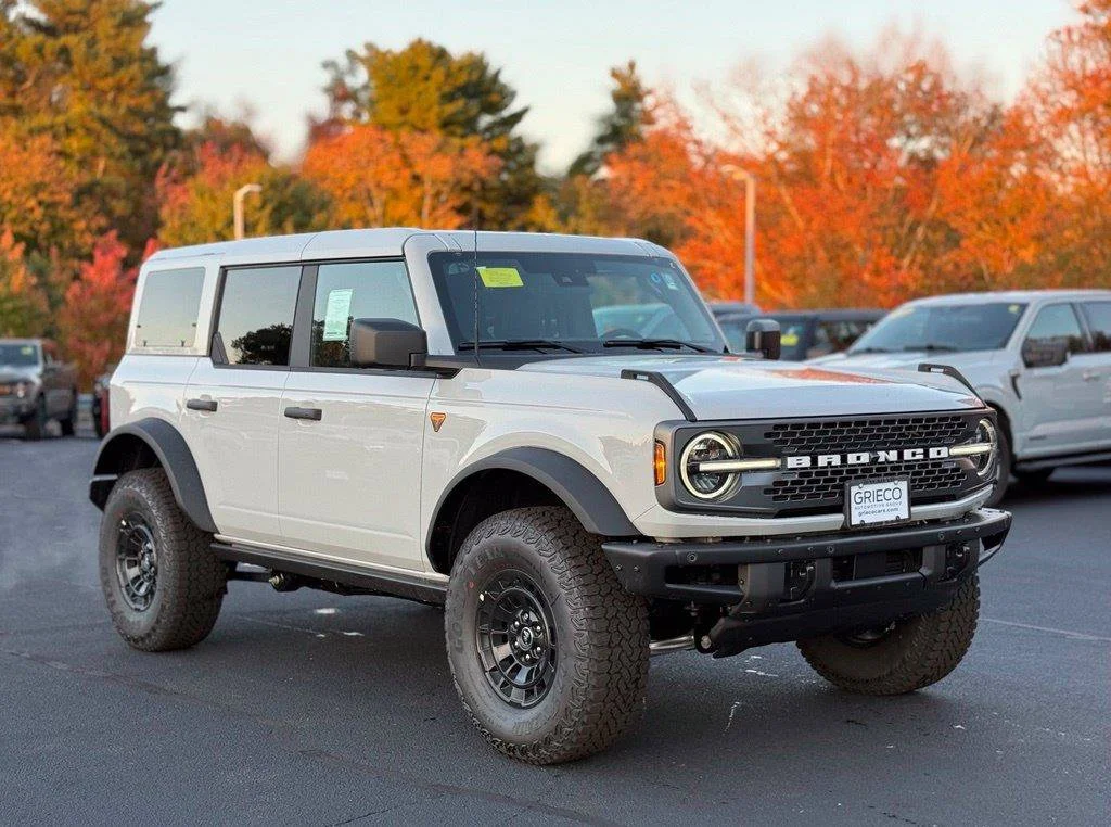 New 2026 Avalanche Gray Ford Badlands® image 1