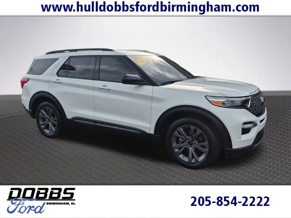 2023 Ford Explorer XLT 4WD's photo