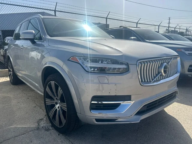 2023 Volvo XC90 Recharge Plug-In Hybrid Ultimate