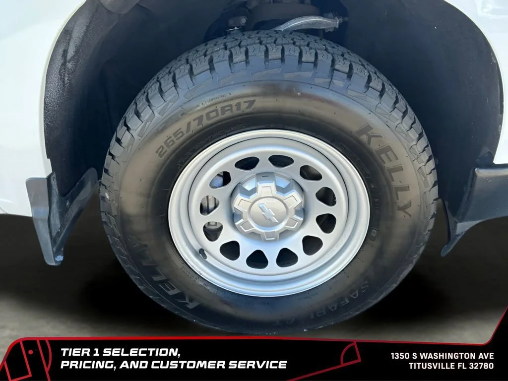 Used 2023 Summit White Chevrolet WT image 15