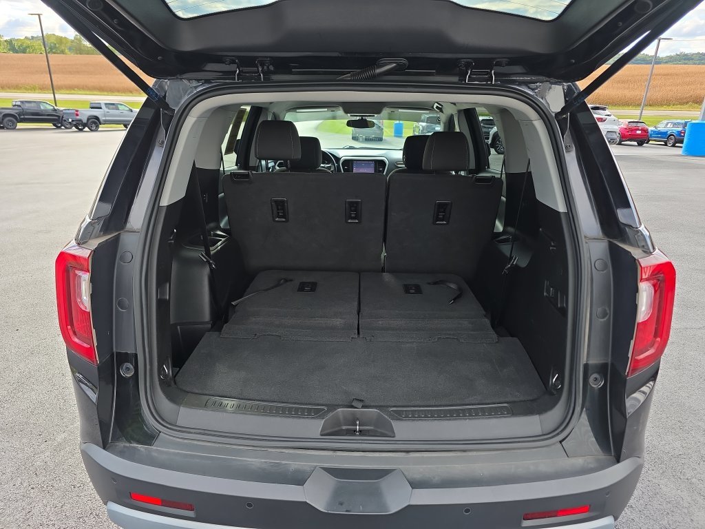 Used 2020 Black GMC SLE image 9