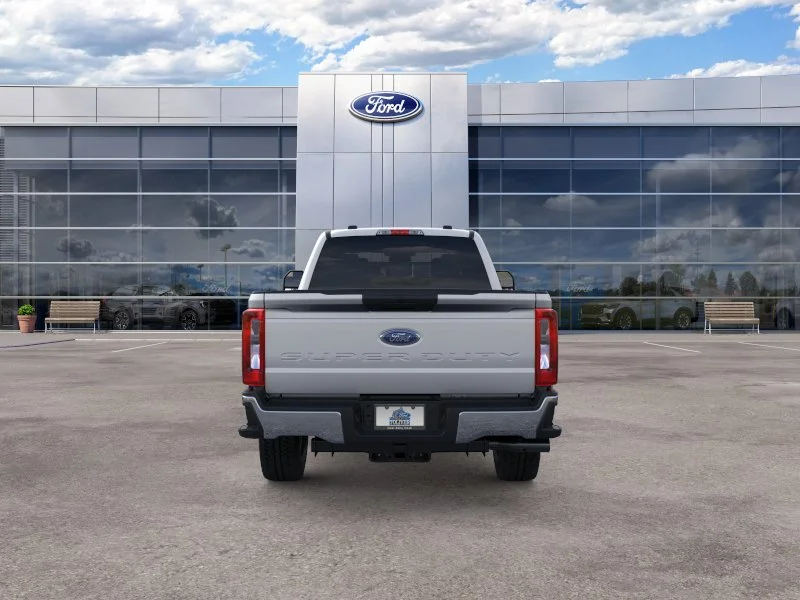 New 2026 Agate Black Metallic Ford XLT image 30
