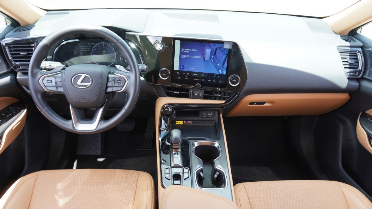 Certified Used 2025 EMINENT WHITE PEARL Lexus NX 350 Premium image 28