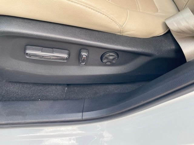 Used 2020  Honda Touring image 14