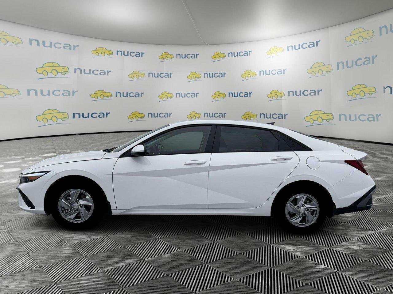New 2026 Serenity White Hyundai SE image 3