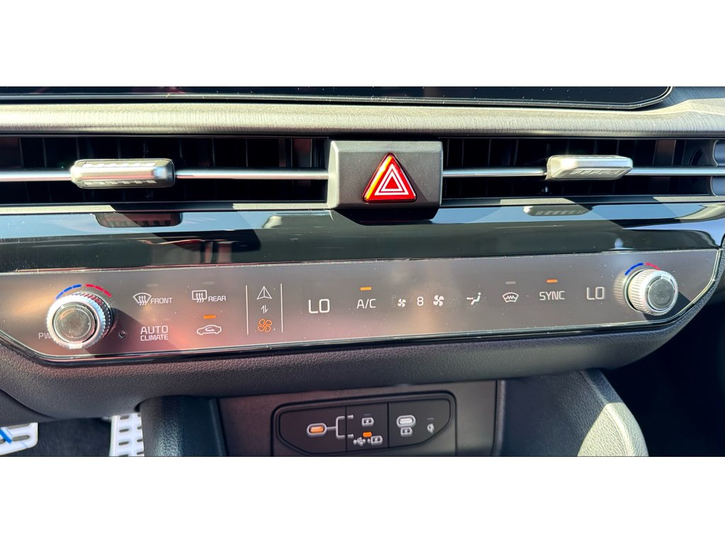 New 2027 Wolf Gray / Black Roof Kia X-Pro Prestige image 21