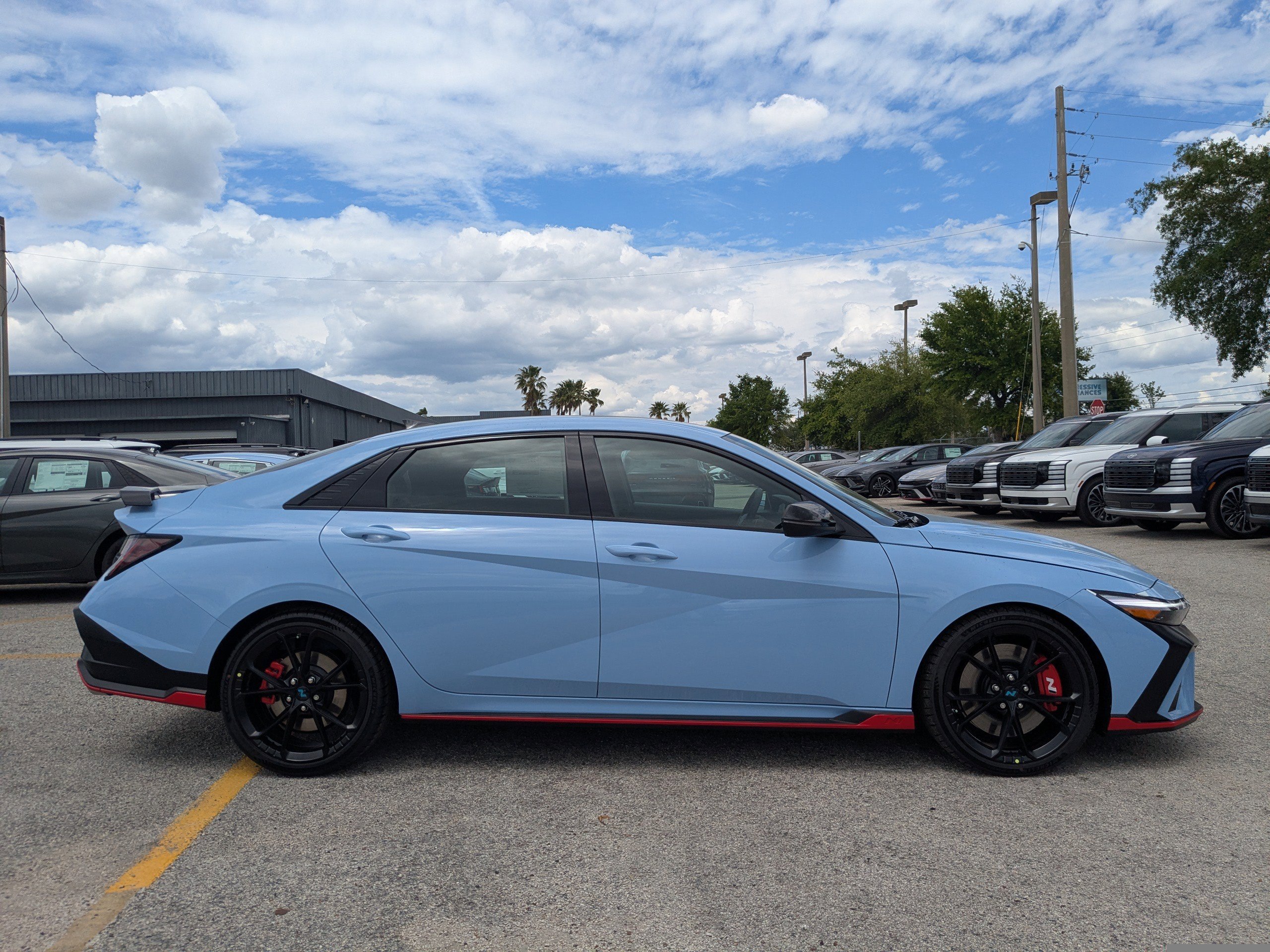 2026 Hyundai Elantra N - Photo 4