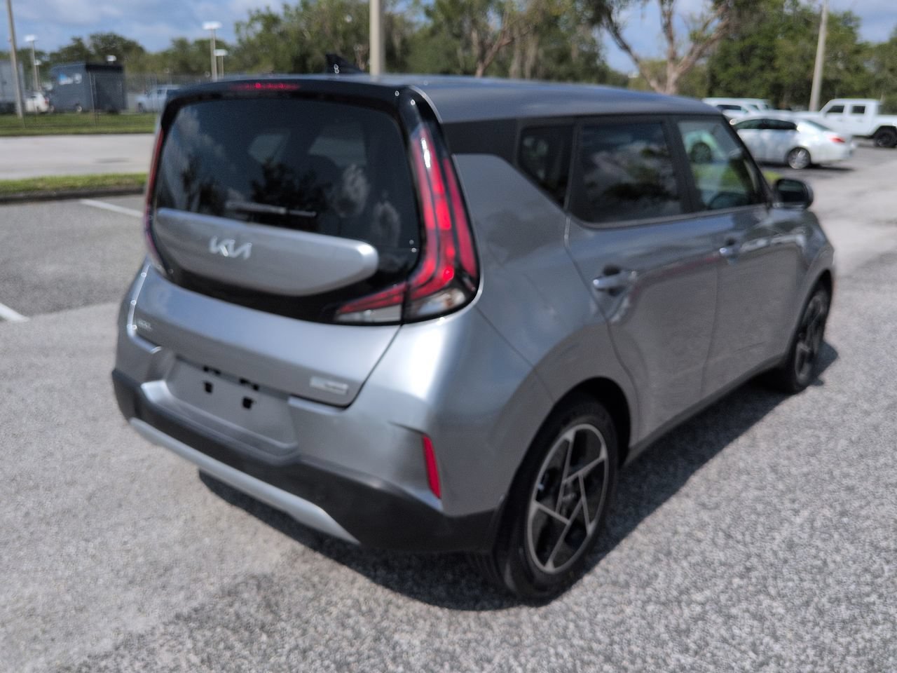 Used 2023 Steel Gray Kia EX image 5