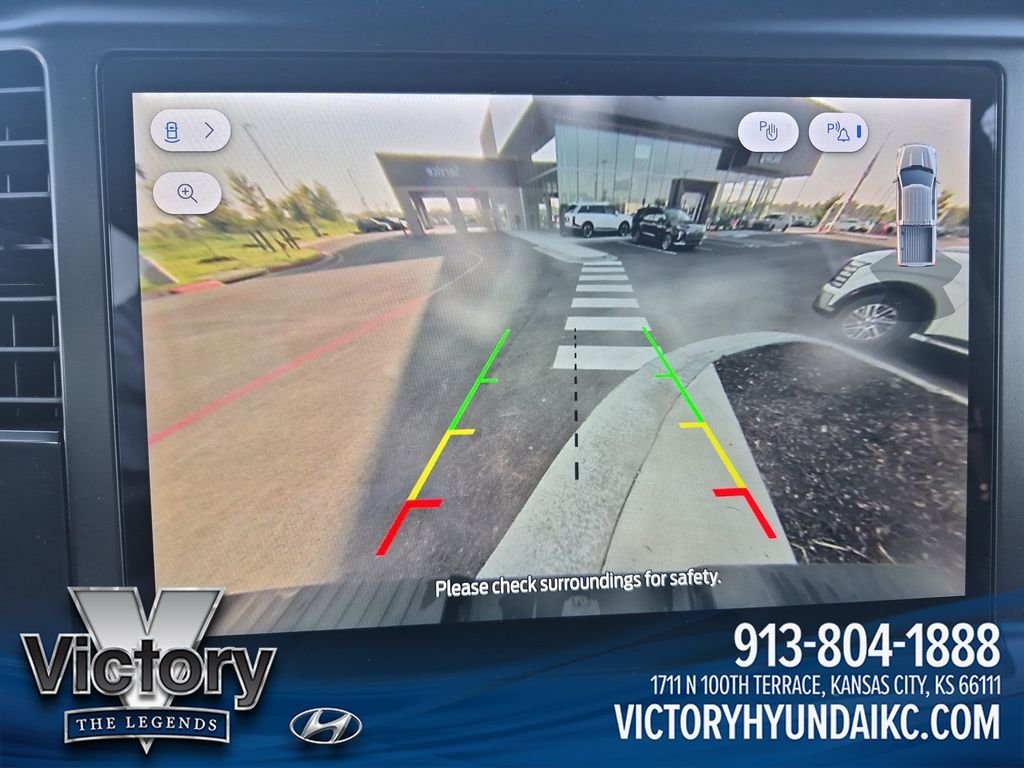 Used 2025 White Ford XLT image 19