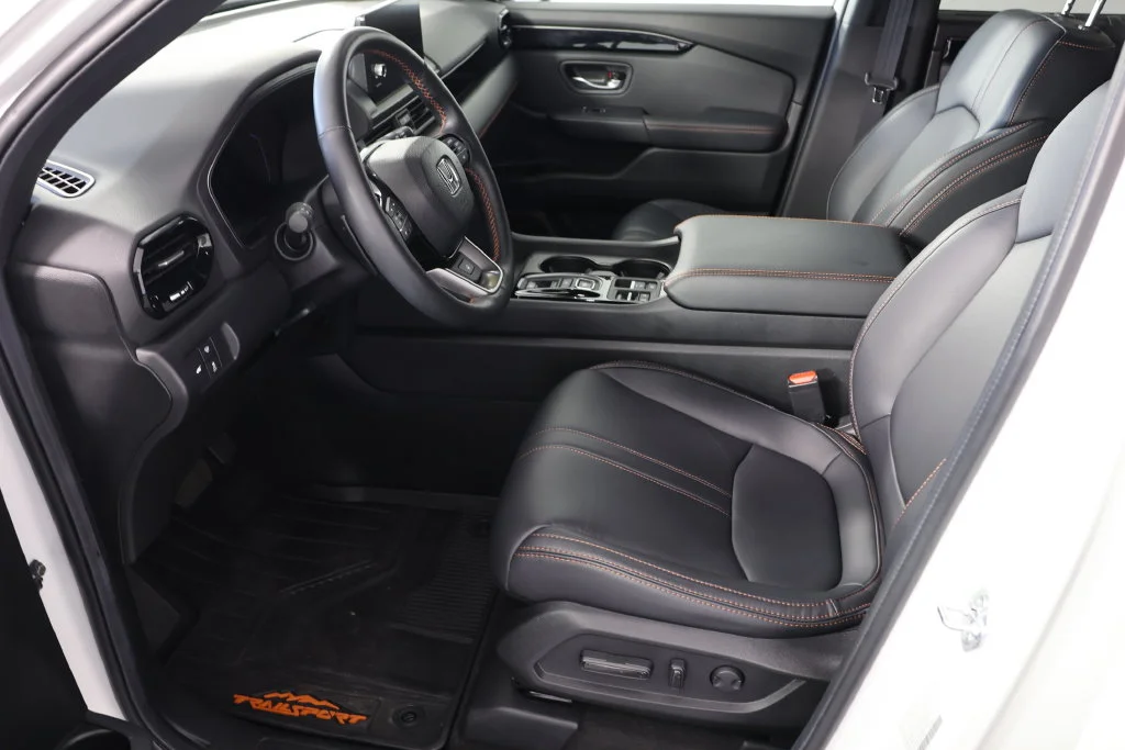 Used 2025 White Honda TrailSport image 21