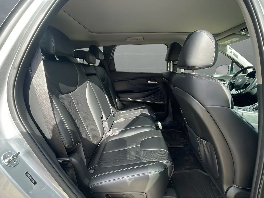 Used 2023 Silver Hyundai SEL image 14