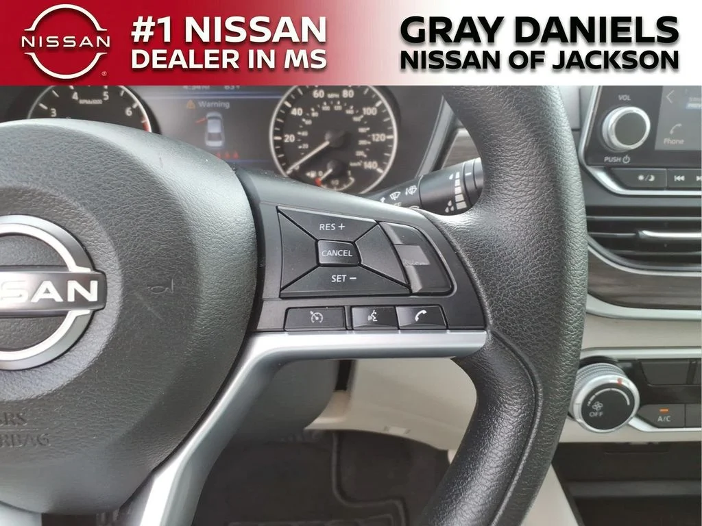 Used 2025 Black Nissan 2.5 SV image 14