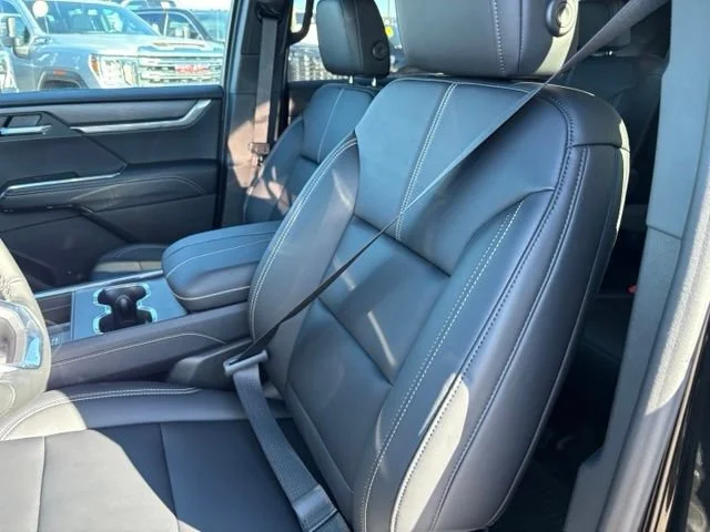 New 2026 Ebony Twilight Metallic GMC Elevation image 11