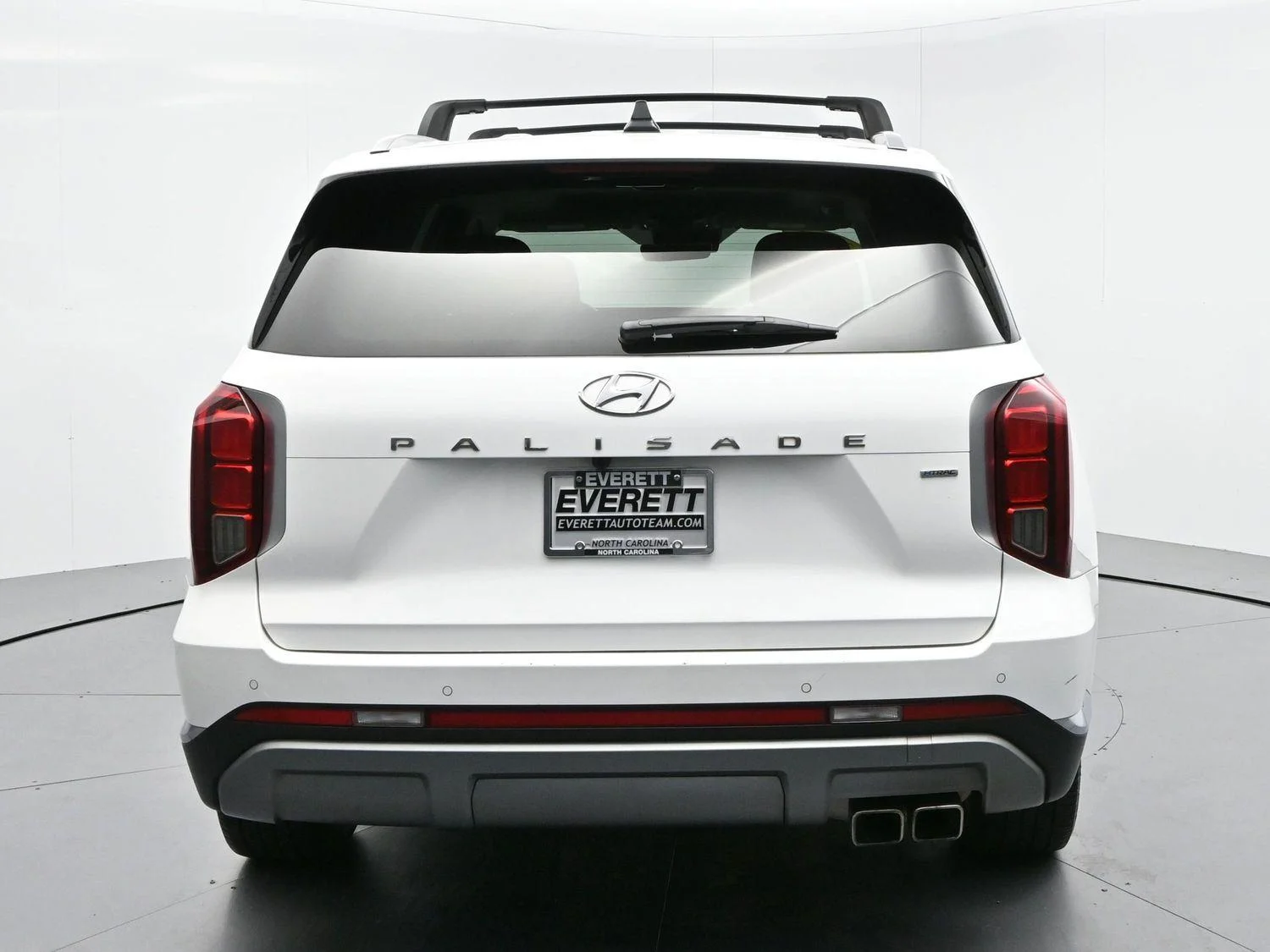 Used 2023 Hyper White Hyundai Limited image 6