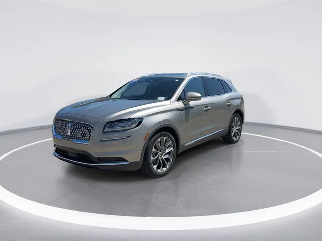 Used 2023 Beige Lincoln Reserve image 3