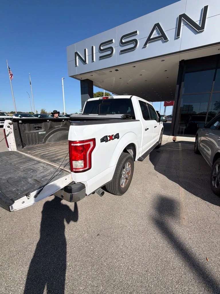 Used 2015 White Ford XLT image 9