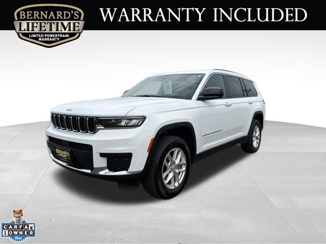 Used 2025 White Jeep Laredo image 1