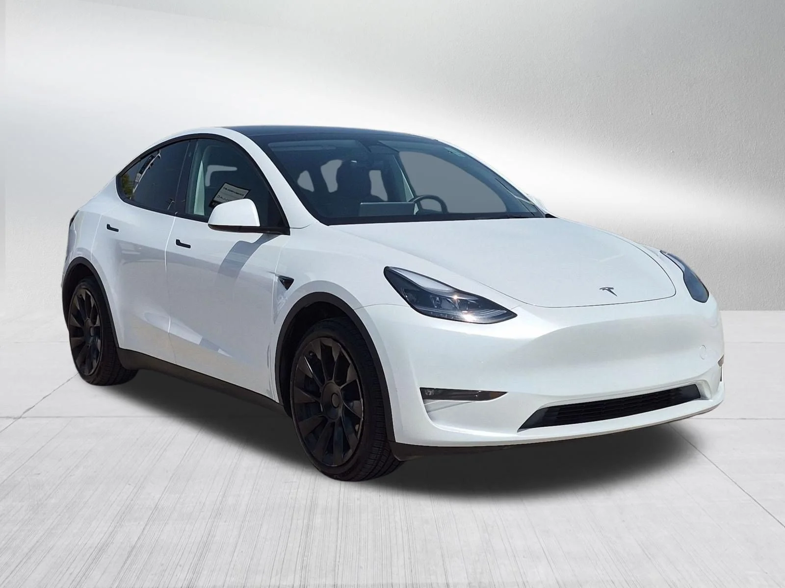 Used 2023  Tesla Long Range image 7