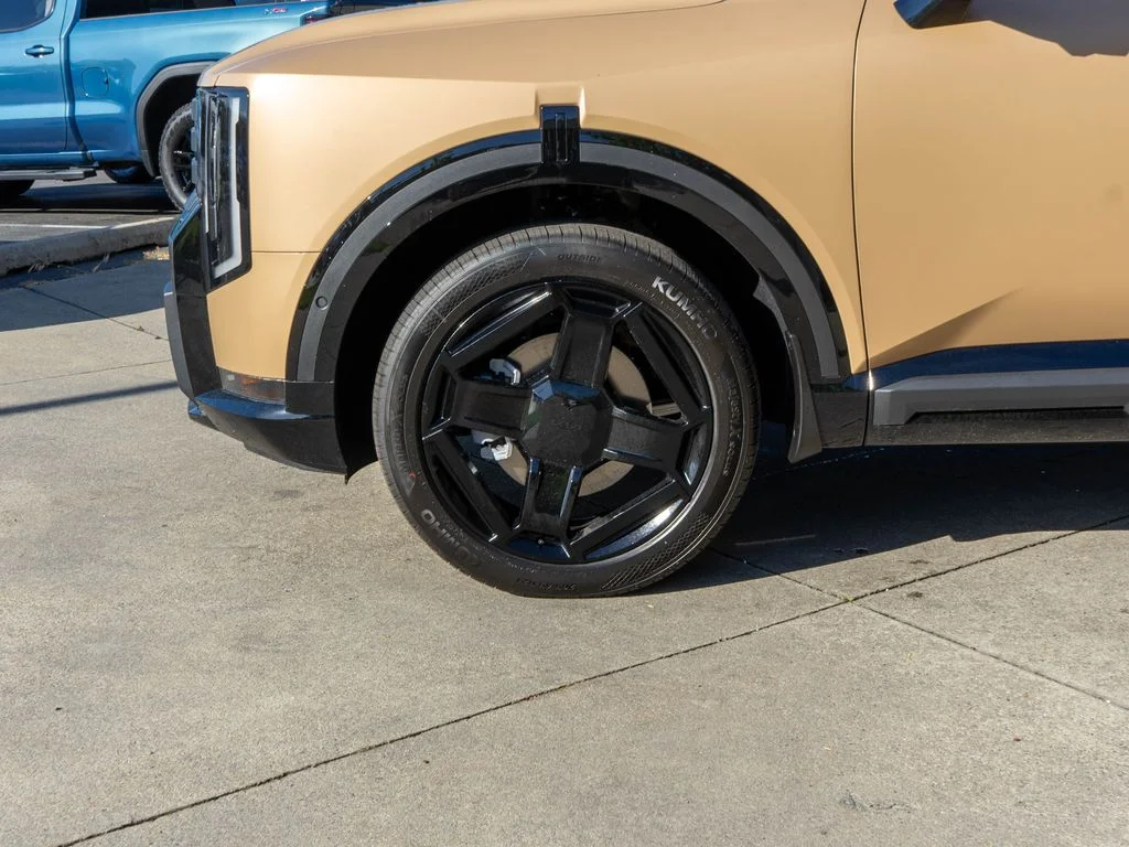 New 2027 Terrain Brown Matte Kia X-Line SX image 33