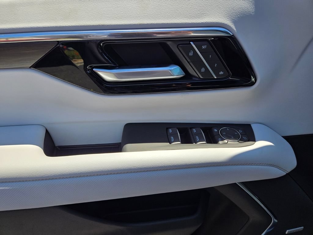2026 Chevrolet Tahoe Premier - Photo 11