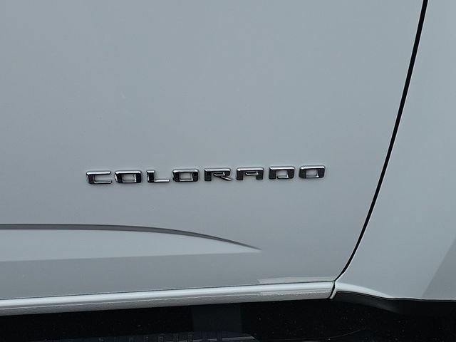 Used 2022 Summit White Chevrolet LT image 33