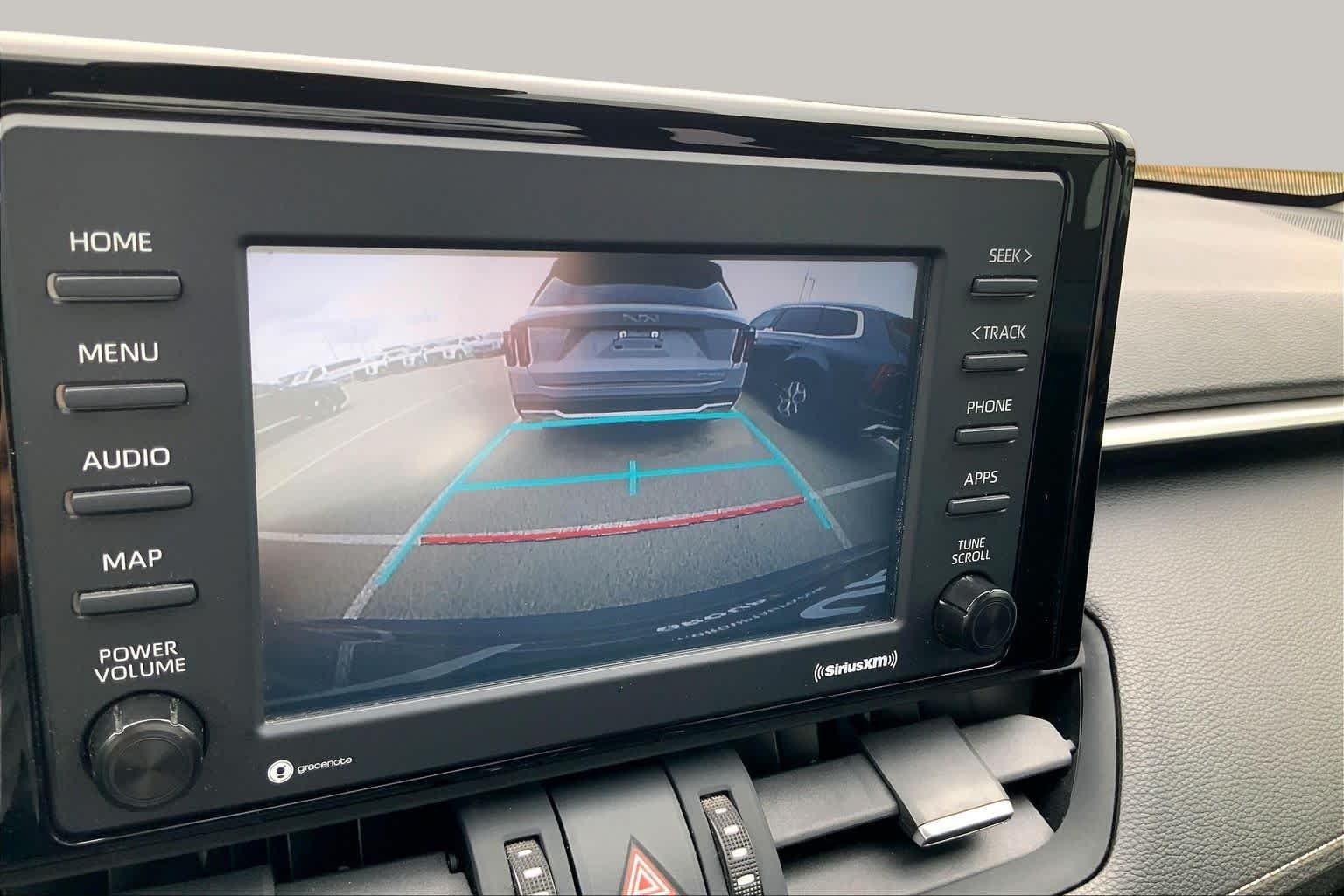 Used 2020 Magnetic Gray Metallic Toyota XLE Premium image 27