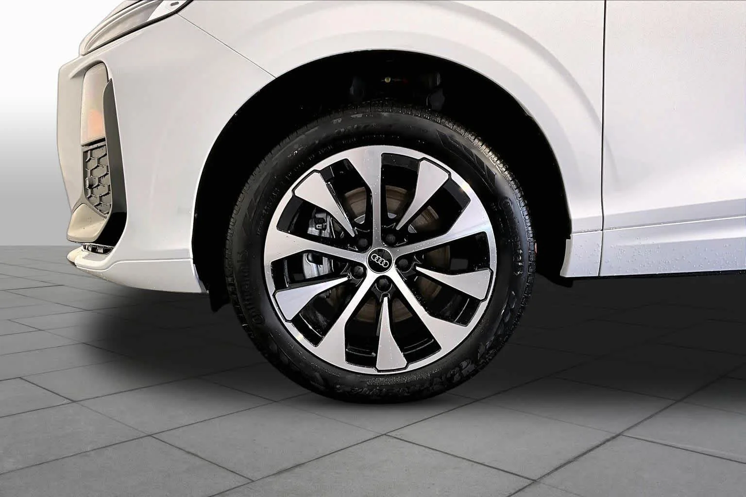 New 2026 Glacier White m Audi S line image 12