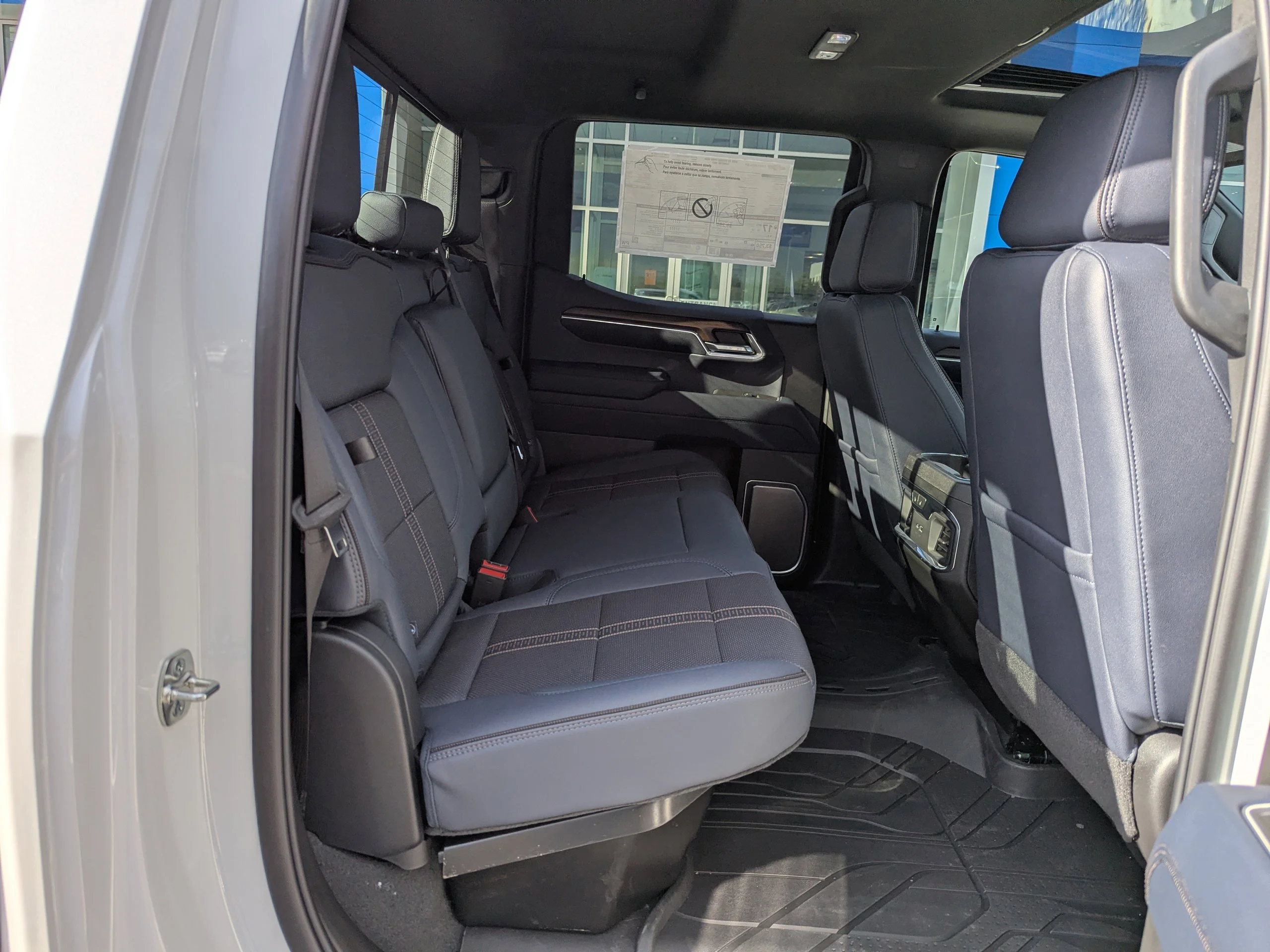 2025 Chevrolet Silverado 1500 High Country - Photo 42