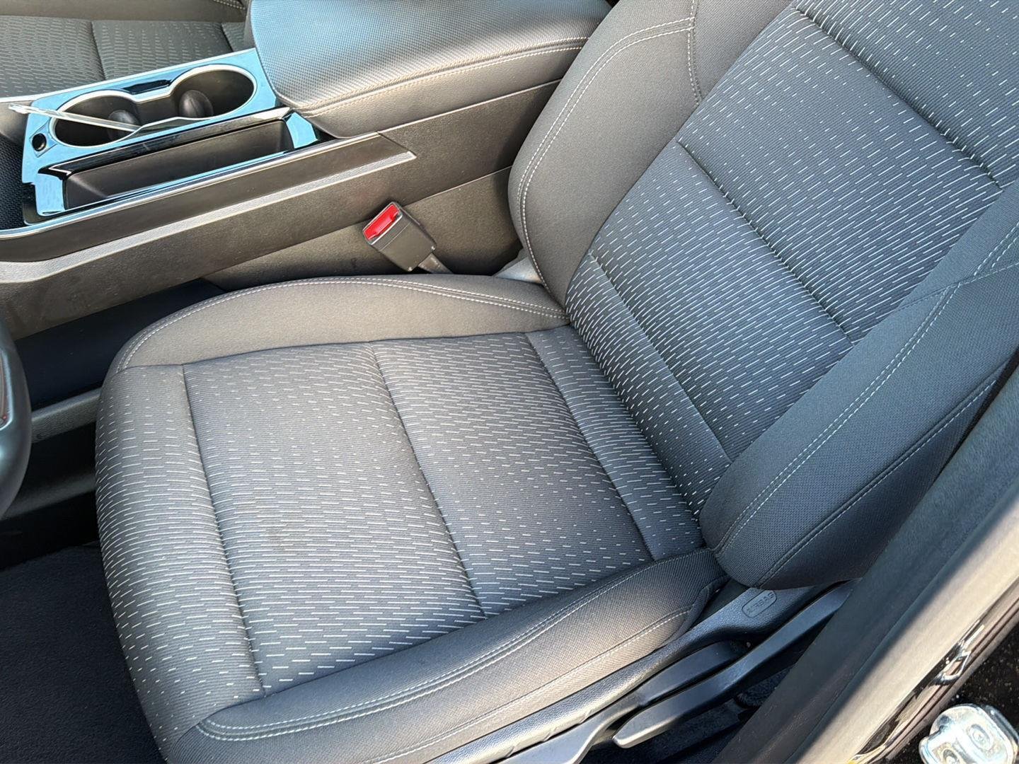Used 2025 Mosaic Black Metallic Chevrolet FWD LT image 30