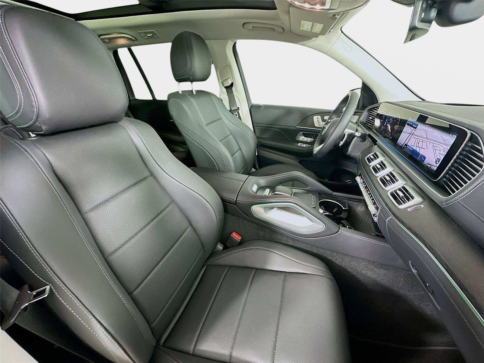 Used 2026  Mercedes-Benz GLS 450 image 38