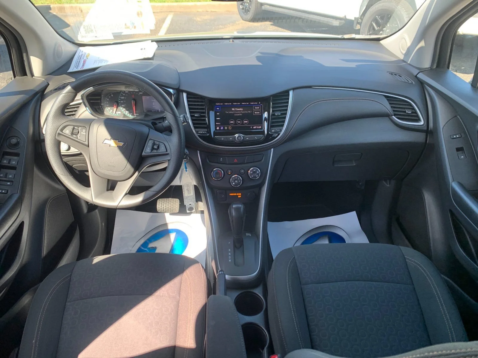Used 2022 Silver Ice Metallic Chevrolet LS image 15