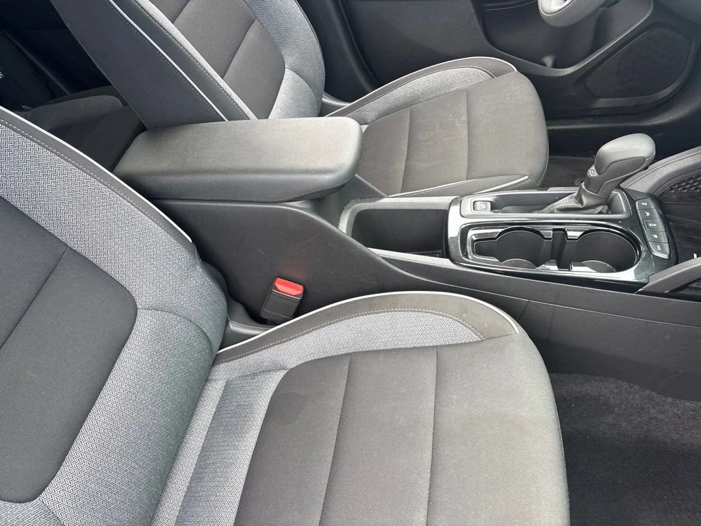 Used 2025 Mosaic Black Metallic Chevrolet LT image 8