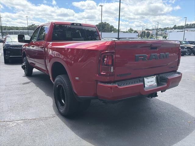 New 2026 Molten Red Pearl-Coat Exterior Paint RAM LARAMIE image 32