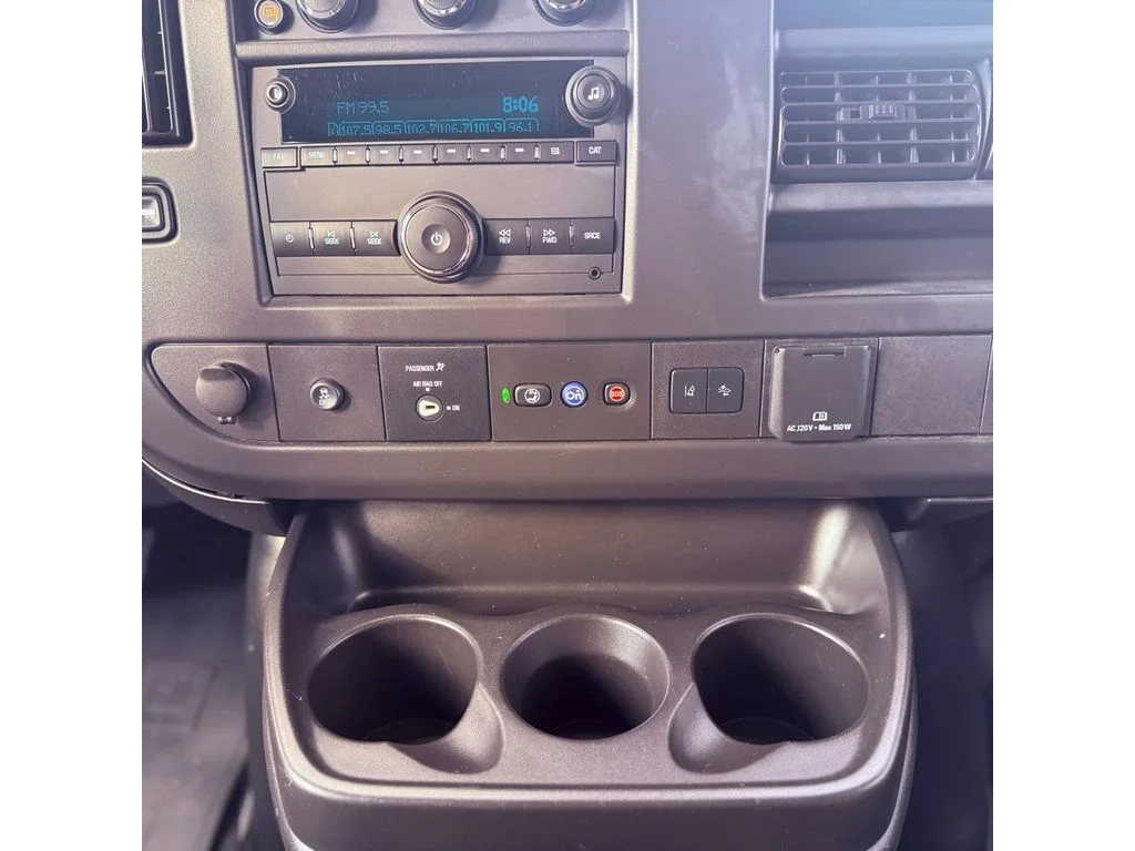Used 2025 Summit White Chevrolet LT image 12