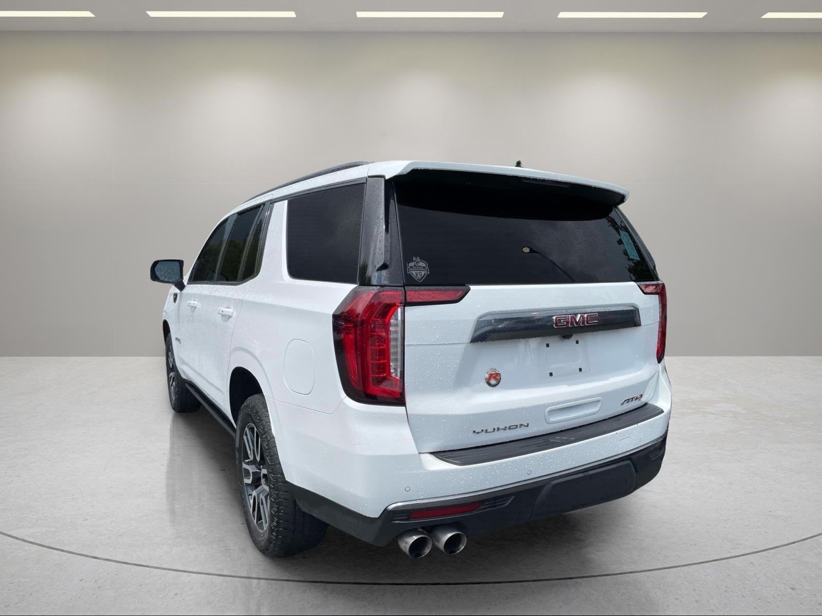 Used 2024 Summit White GMC AT4 image 9