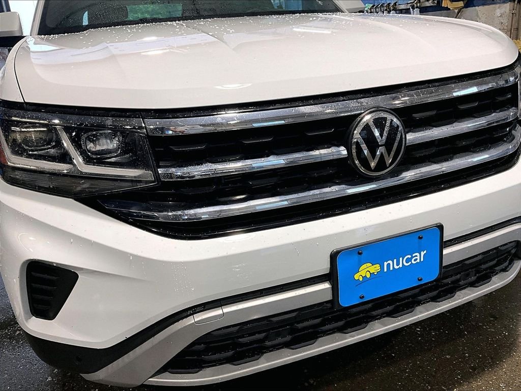 Used 2023 White Volkswagen 3.6L V6 SE w/Technology image 29