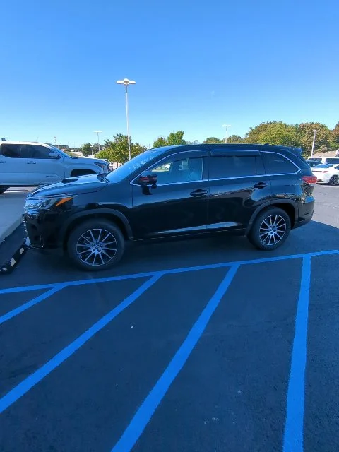 Used 2017 Black Toyota SE image 2