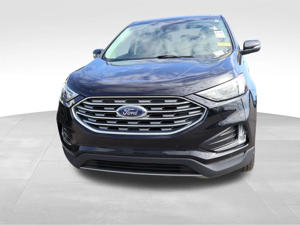 Used 2024 Black Metallic Ford Titanium image 4