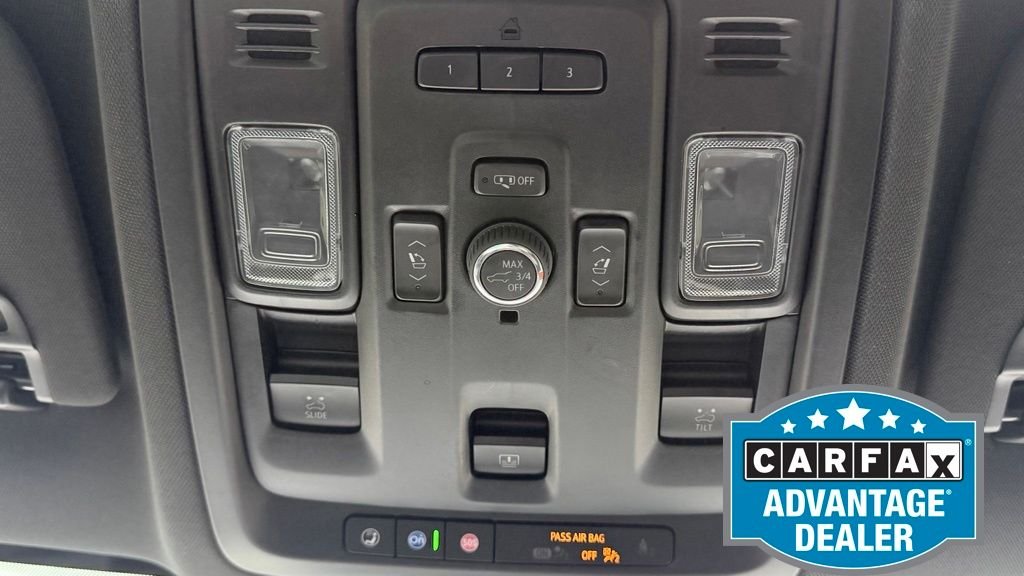 Used 2022 Black Chevrolet Z71 image 39
