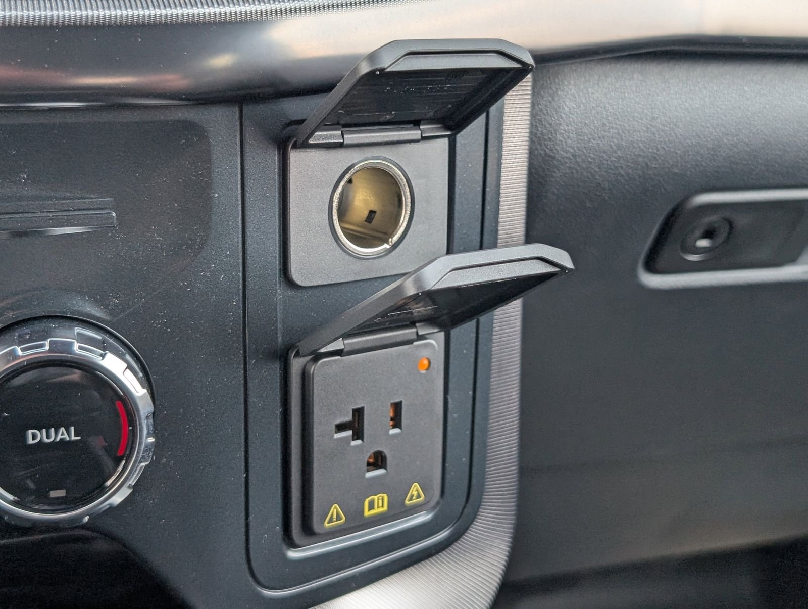 New 2026 Carbonized Gray Metallic Ford Platinum image 22